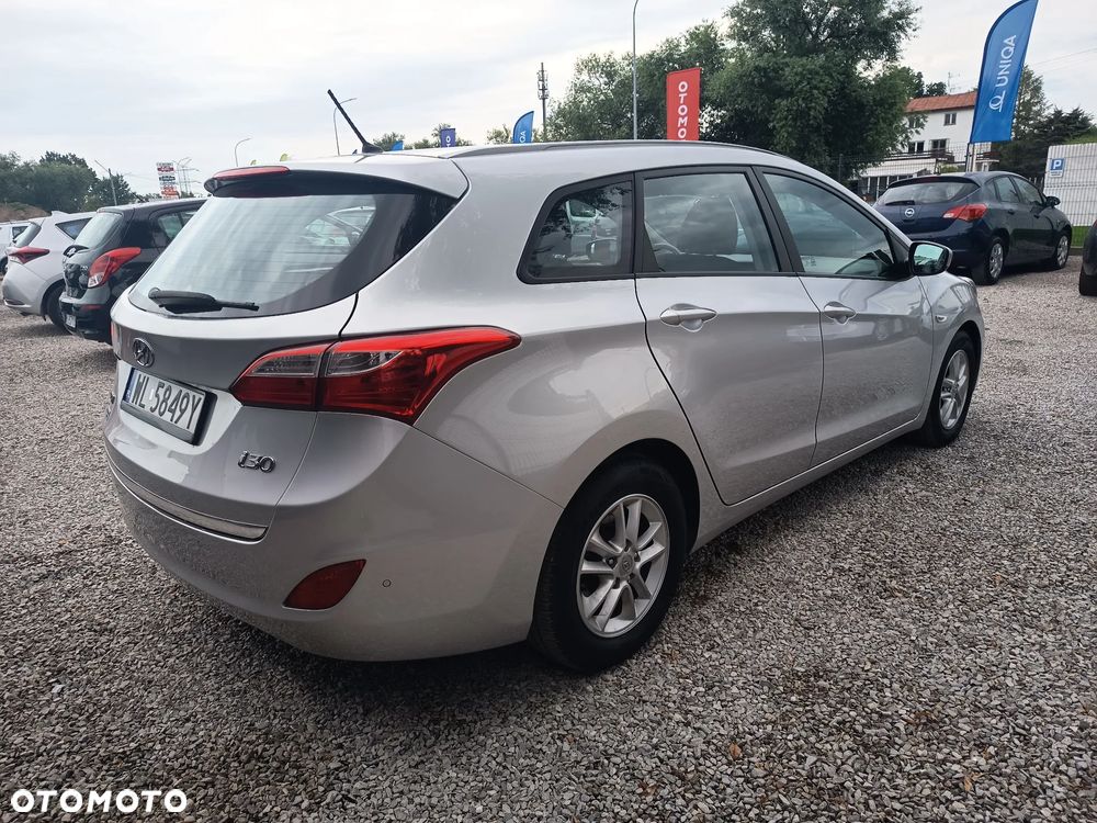 Hyundai i30 1.4 Comfort - 14