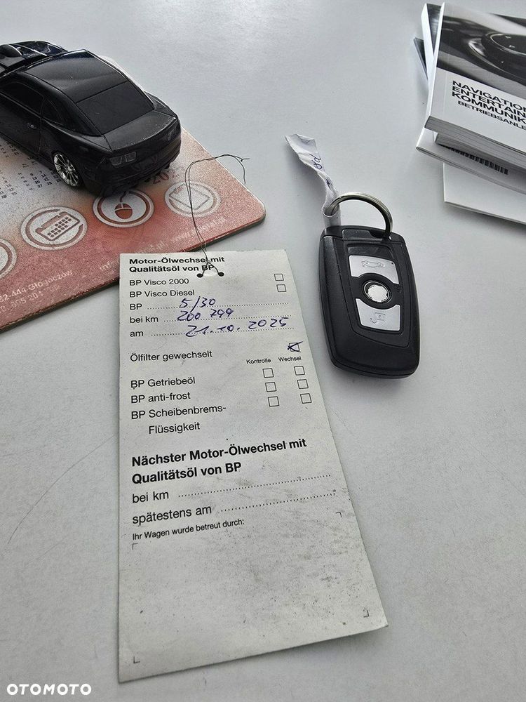 BMW Seria 3 318d - 32