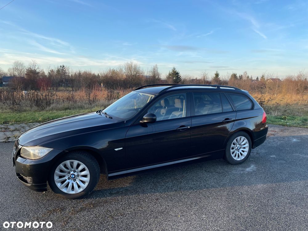 BMW Seria 3 320i - 6