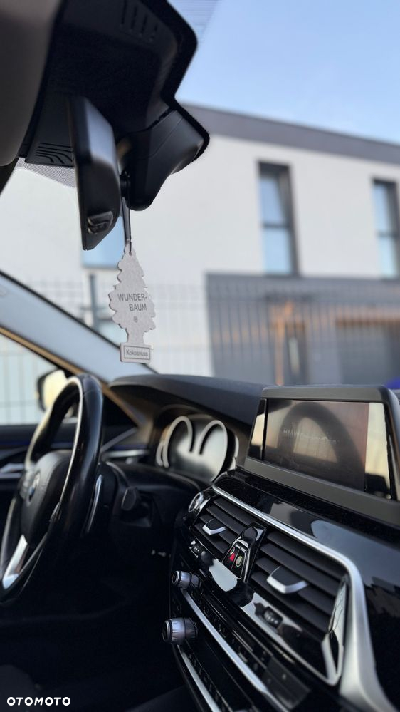 BMW Seria 5 518d - 4