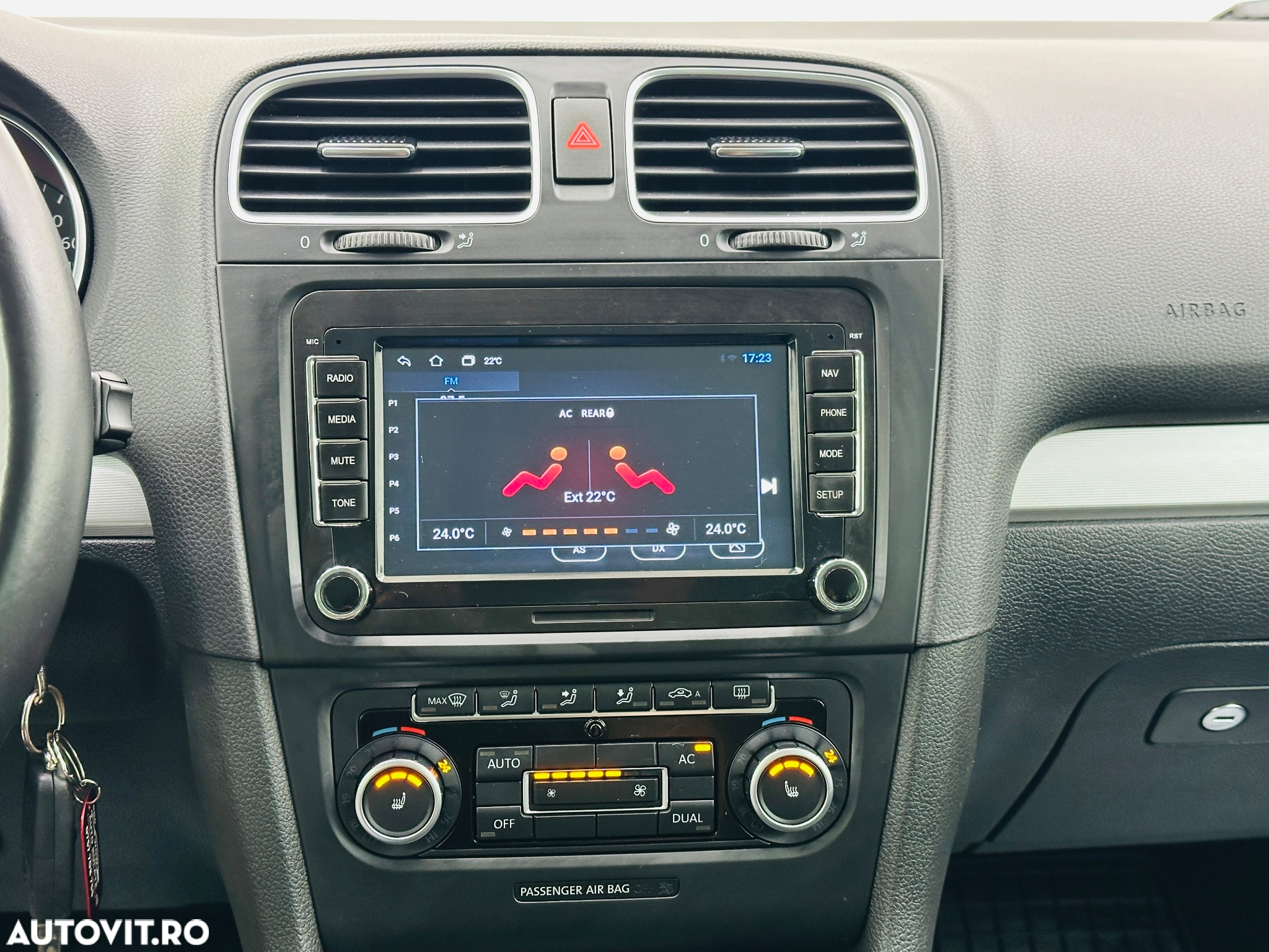 Volkswagen Golf - 29