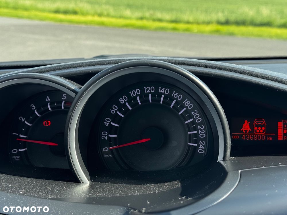 Toyota Verso 2.0 D-4D Prestige 7os - 13