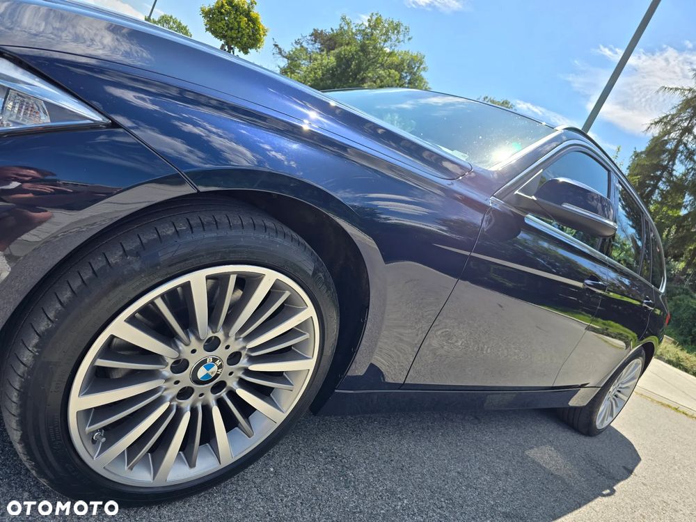 BMW Seria 3 328i Touring Luxury Line - 34