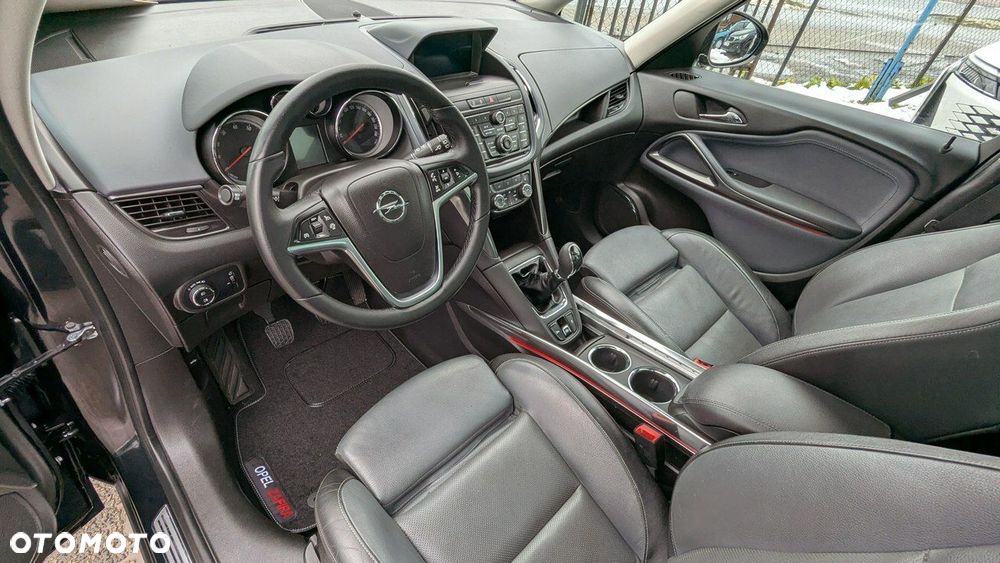 Opel Zafira - 13