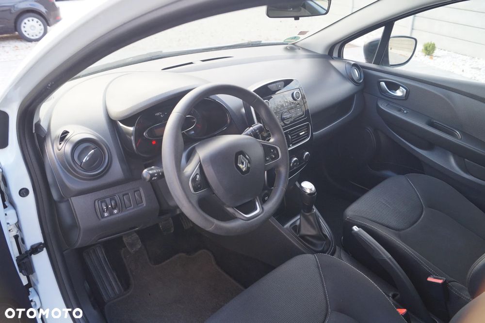 Renault Clio 1.2 16V 75 LIMITED - 5