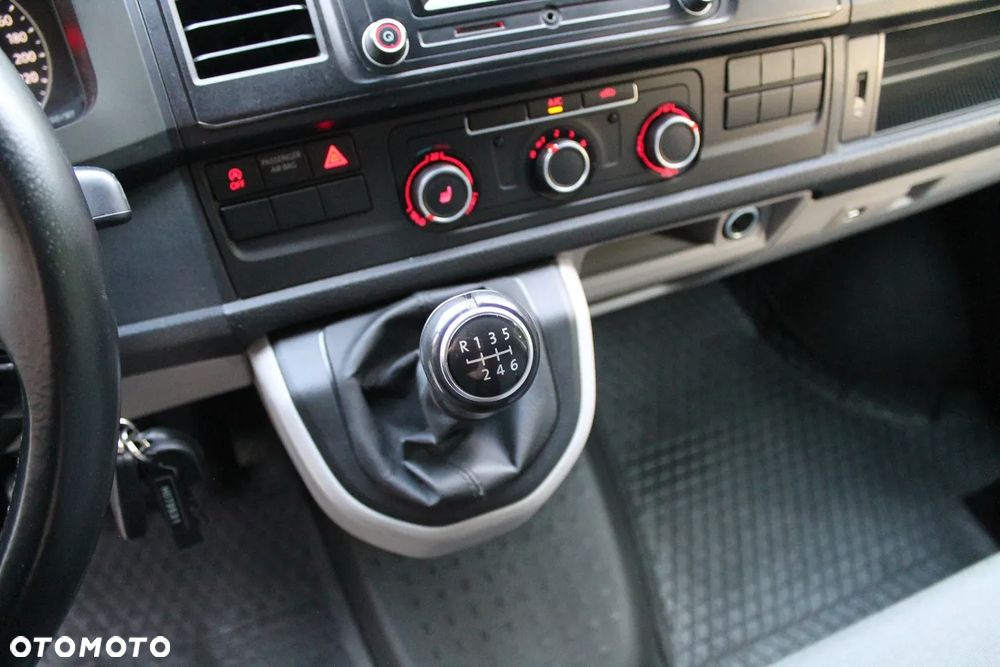 Volkswagen T6 - 21