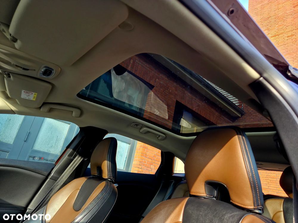 Volvo V40 Cross Country D4 Geartronic Summum - 10