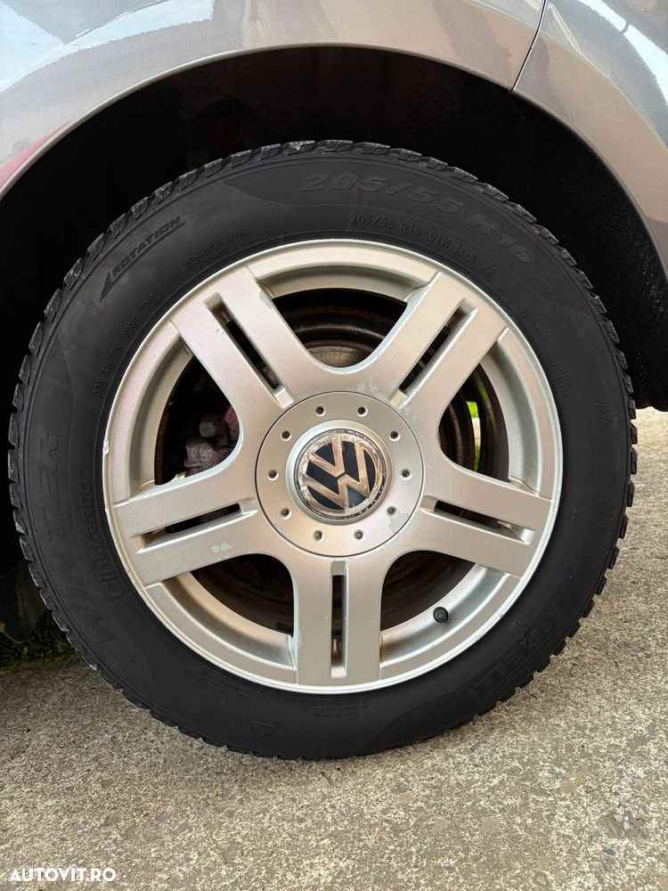 Volkswagen Golf 1.6 TDI DPF Comfortline - 12