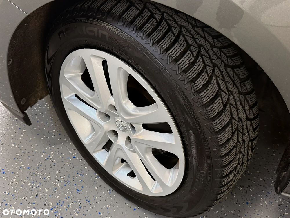 Opel Astra 1.4 T Enjoy S&S - 21