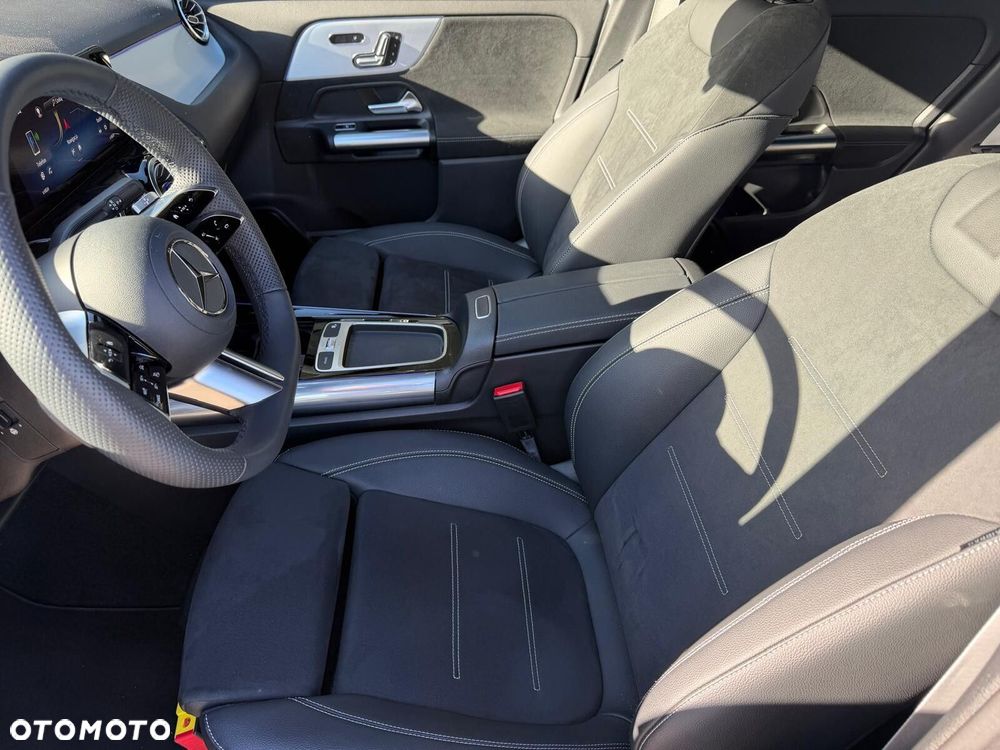 Mercedes-Benz GLA 220 mHEV 4-Matic AMG Line 8G-DCT - 10