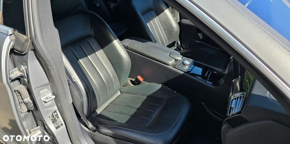 Mercedes-Benz CLS 500 4-Matic BlueEff - 22
