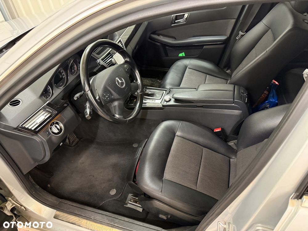 Mercedes-Benz Klasa E 200 CGI BlueEFFICIENCY Automatik Avantgarde - 7