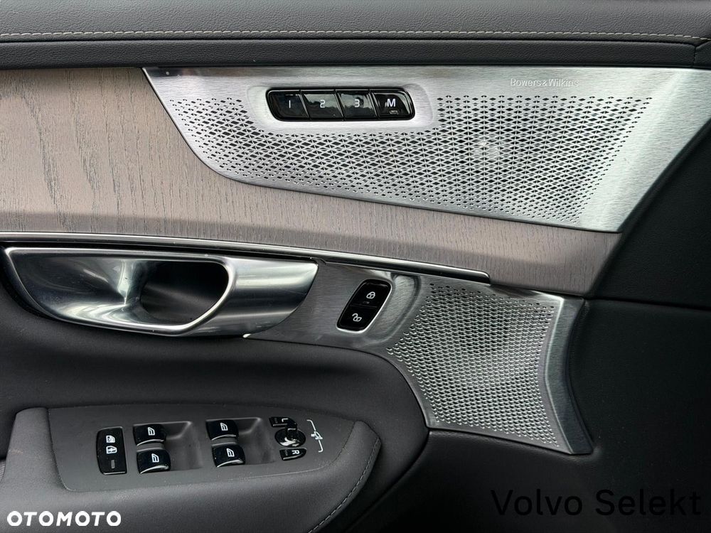 Volvo XC 90 - 32