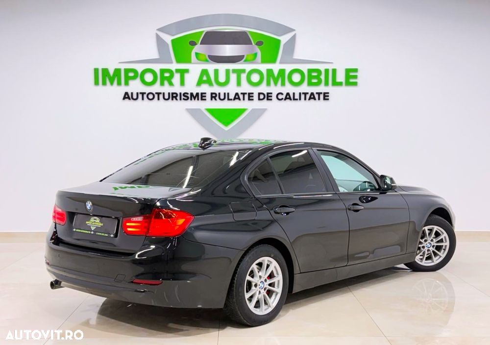 BMW Seria 3 318d Aut. - 12