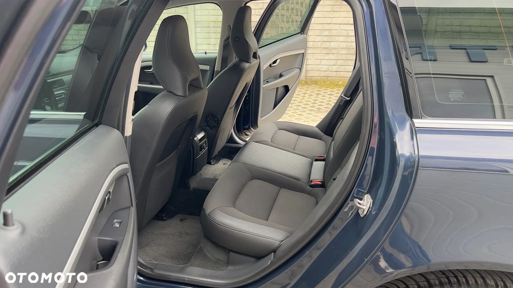Volvo V70 D4 Kinetic - 22