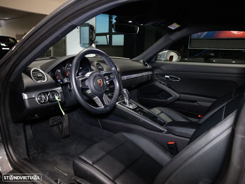 Porsche 718 Cayman 2.0 PDK - 35