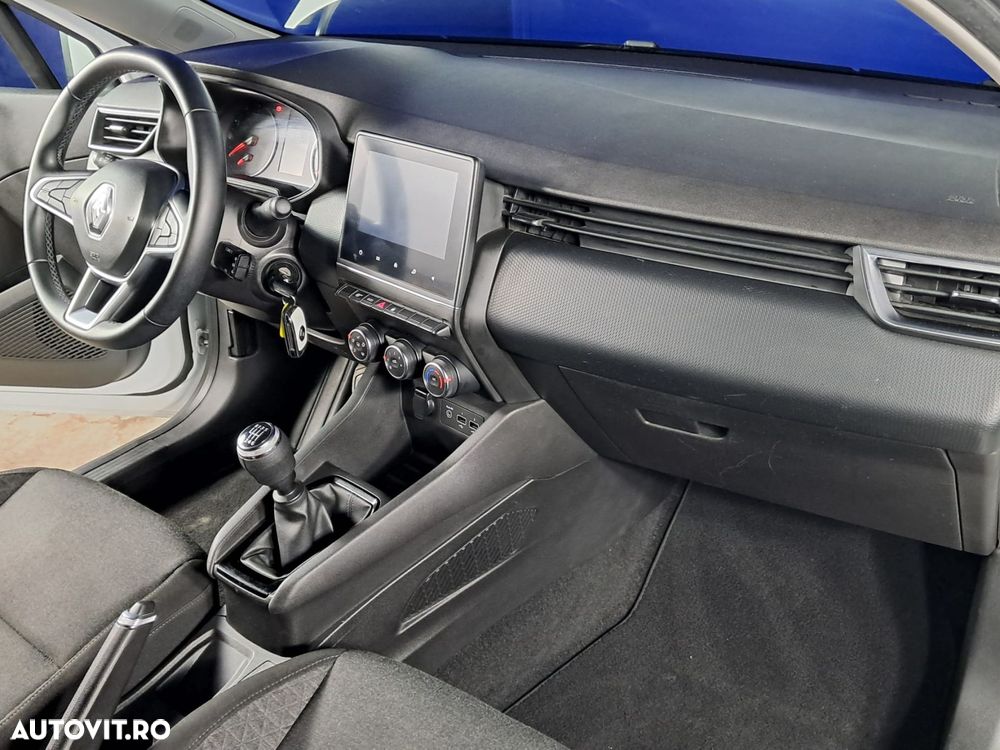 Renault Clio - 16