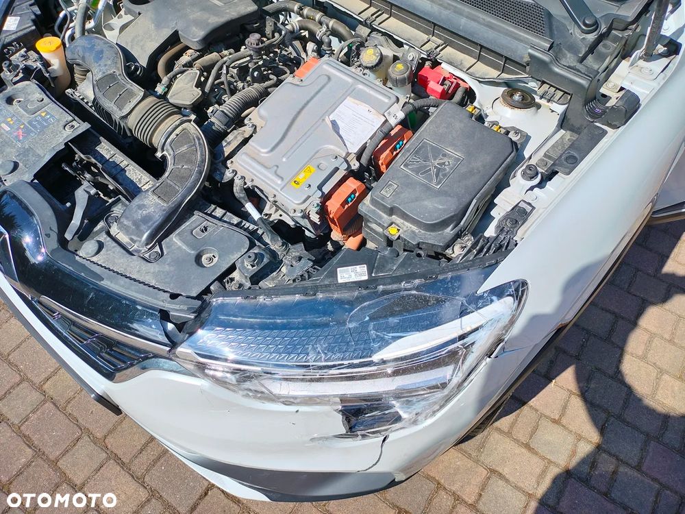 Renault Arkana 1.6 E-TECH R.S Line MMT - 14