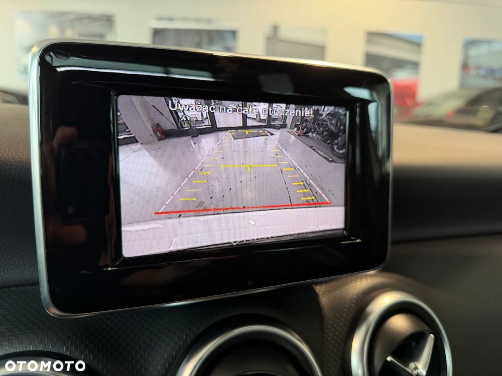 Mercedes-Benz Klasa A 180 CDI (BlueEFFICIENCY) 7G-DCT Urban - 26