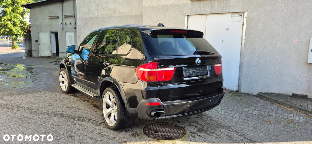 BMW X5 4.8i xDrive - 4