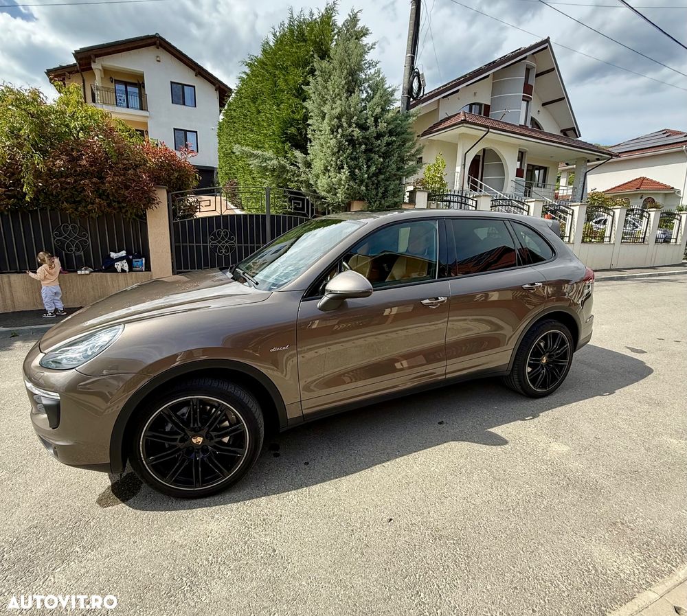 Porsche Cayenne - 6