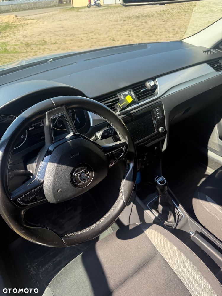 Skoda RAPID - 11