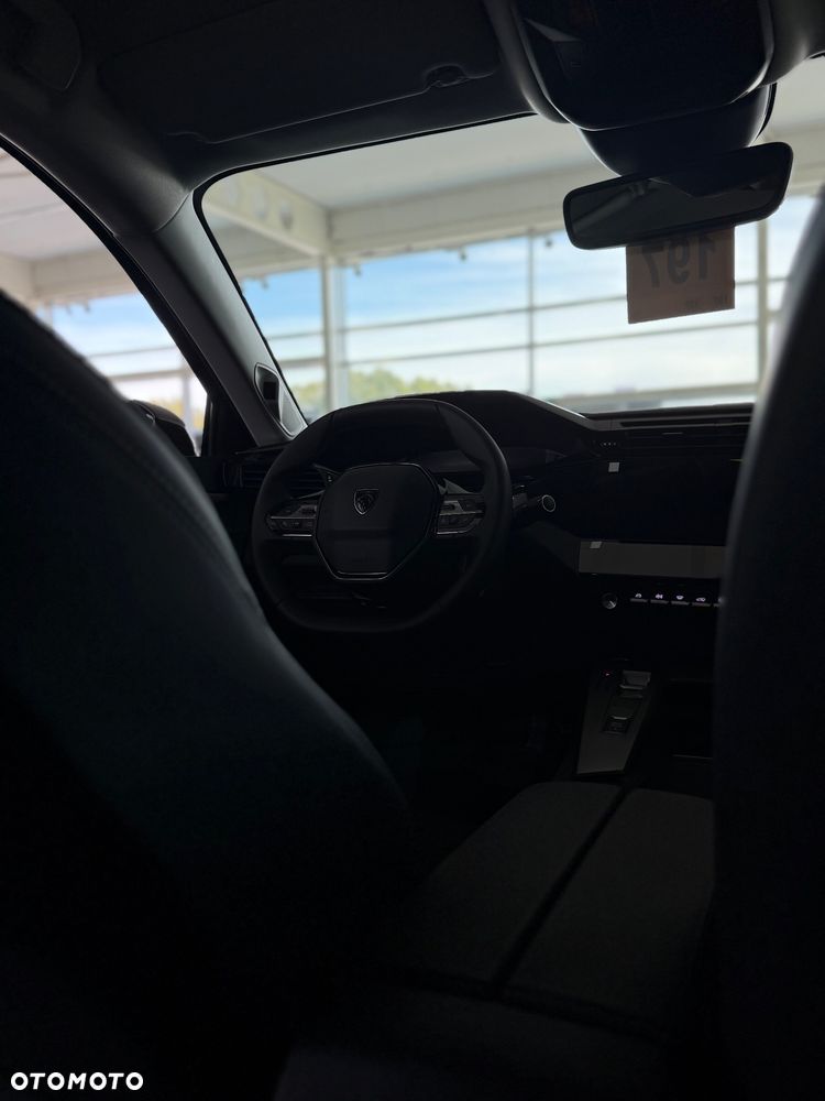 Peugeot 408 - 12