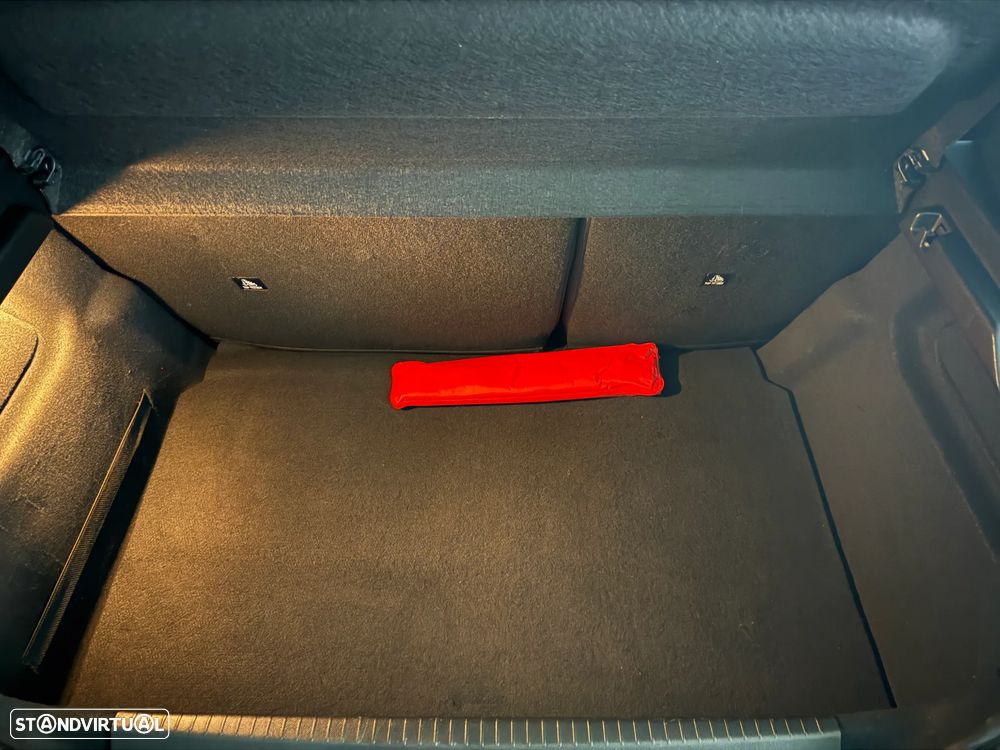 Peugeot e-208 50 kWh Allure - 25
