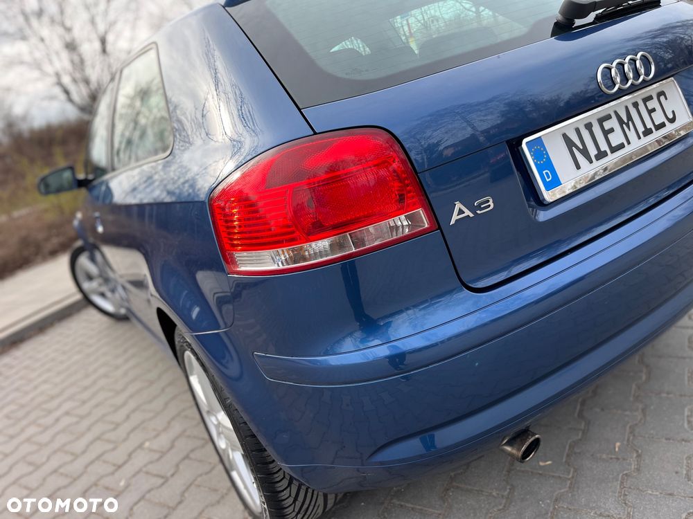 Audi A3 3-drzwiowe 1.6 Ambition - 25