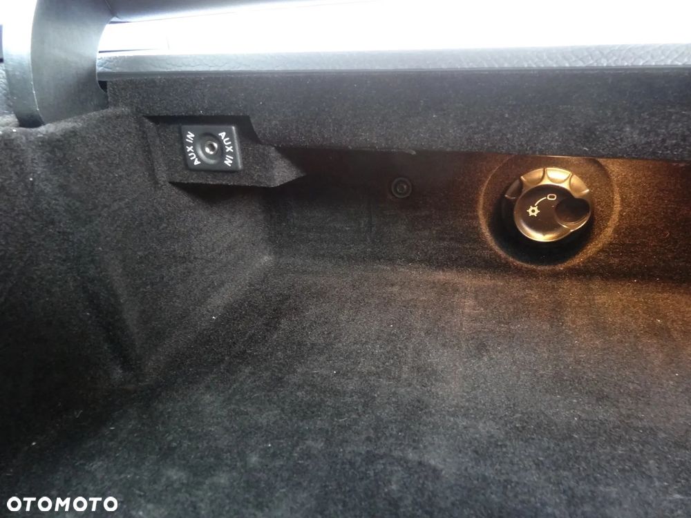 Volkswagen Multivan 2.0 TDI L1 Highline DSG - 35