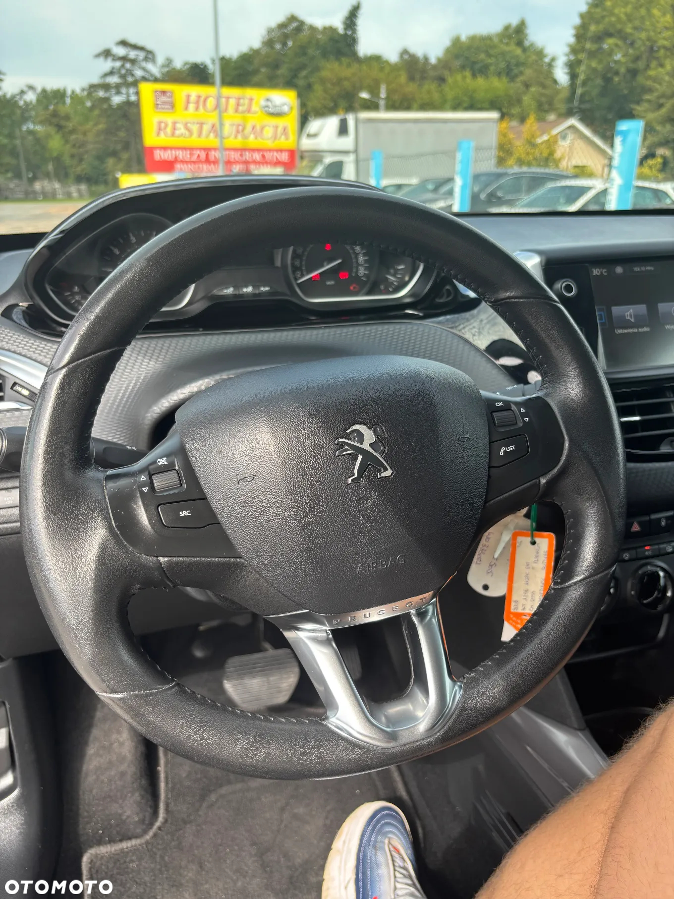 Peugeot 2008 1.2 Pure Tech Active S&S EAT6 - 22