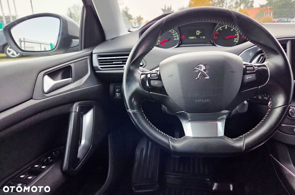 Peugeot 308 1.6 e-HDi Allure S&S - 35