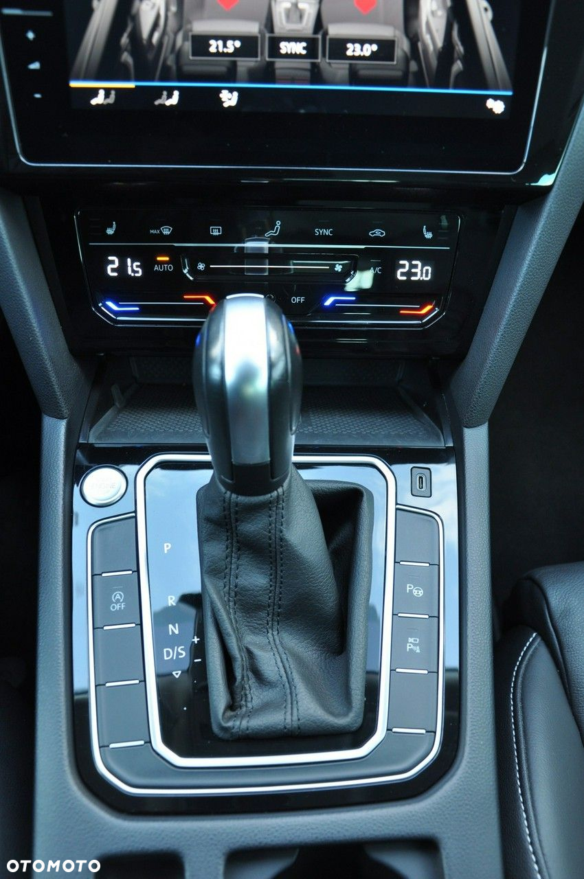 Volkswagen Passat 2.0 TDI EVO Business DSG - 25