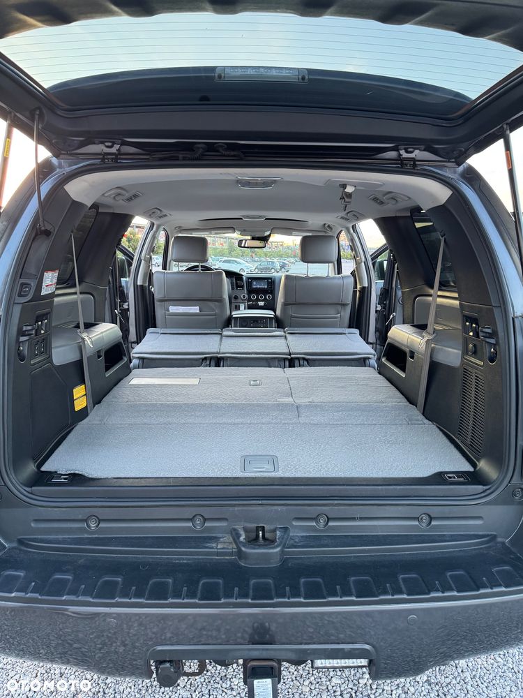 Toyota Sequoia - 26