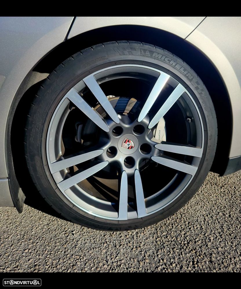 Porsche Panamera 4S PDK - 31