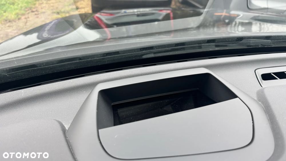 Volvo XC 60 T6 Plug-In Hybrid AWD R-Design - 34