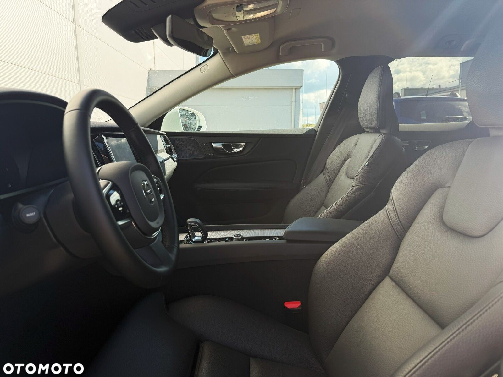 Volvo V60 Cross Country Plus B5 B AWD - 17