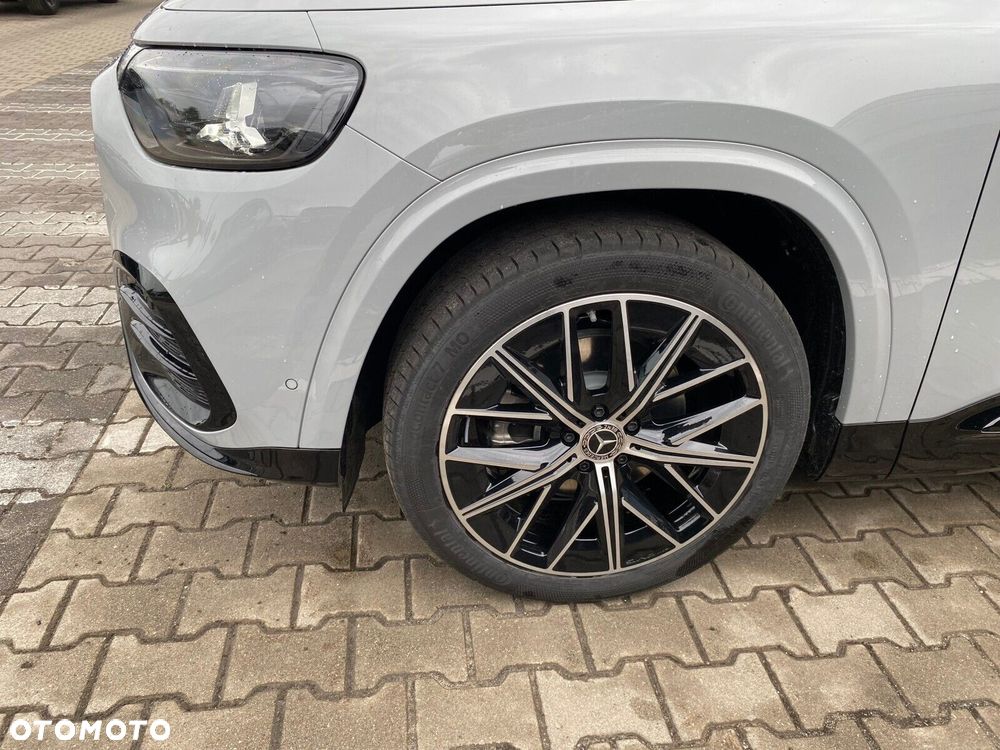 Mercedes-Benz GLB - 7