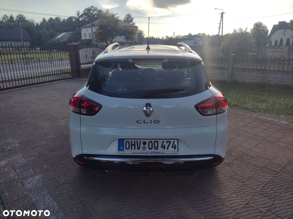 Renault Clio 1.2 16V 75 Limited - 12