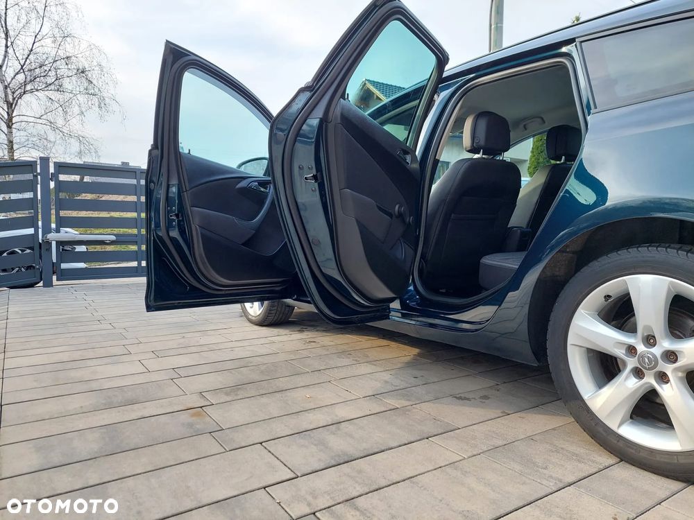Opel Astra 1.4 Turbo Exklusiv - 21