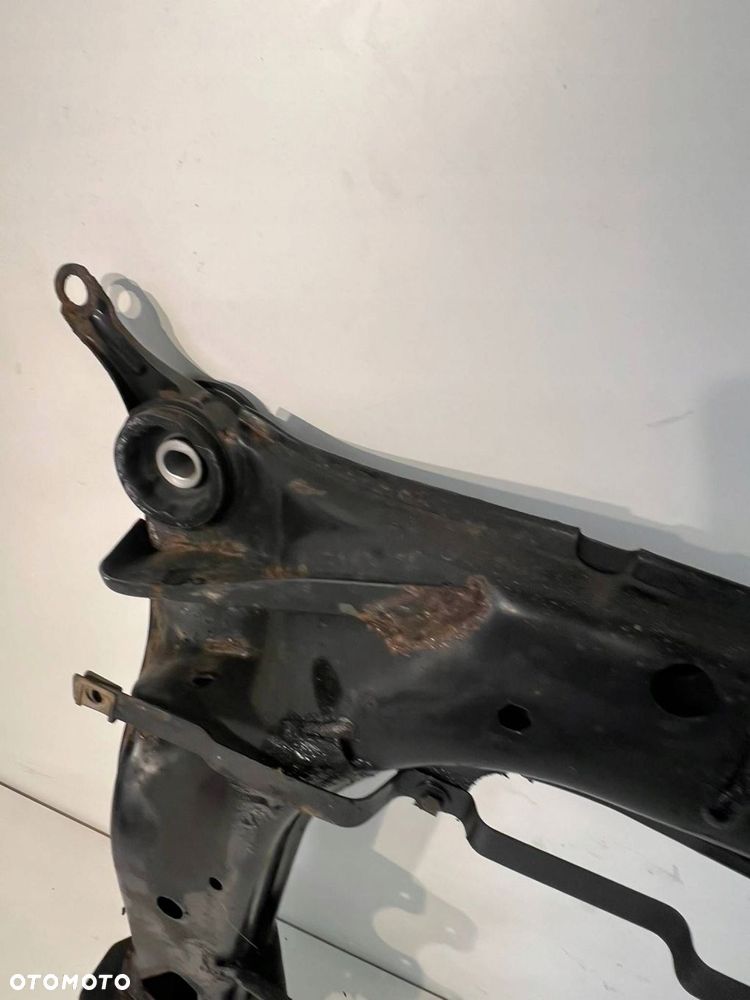 8E0 399 313 BN Rama pomocnicza przednia Audi A4 S4 B7 8E 8H 2007 - 10