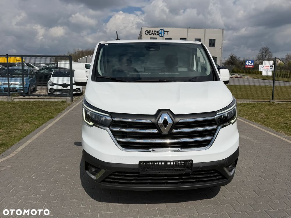 Renault TRAFIC - 2