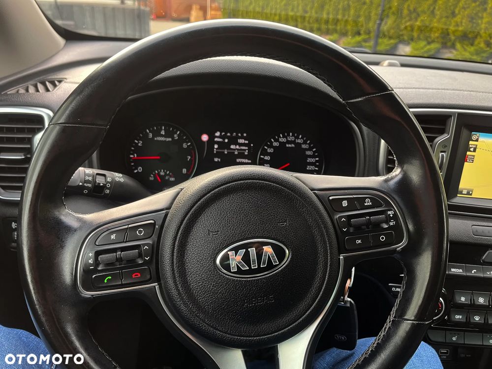 Kia Sportage - 14