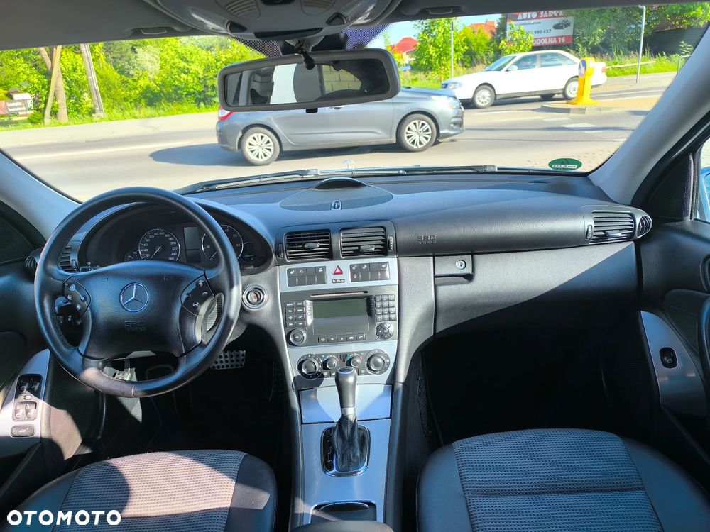 Mercedes-Benz Klasa C 200 Kompressor Automatik Avantgarde Sport Edition + - 10