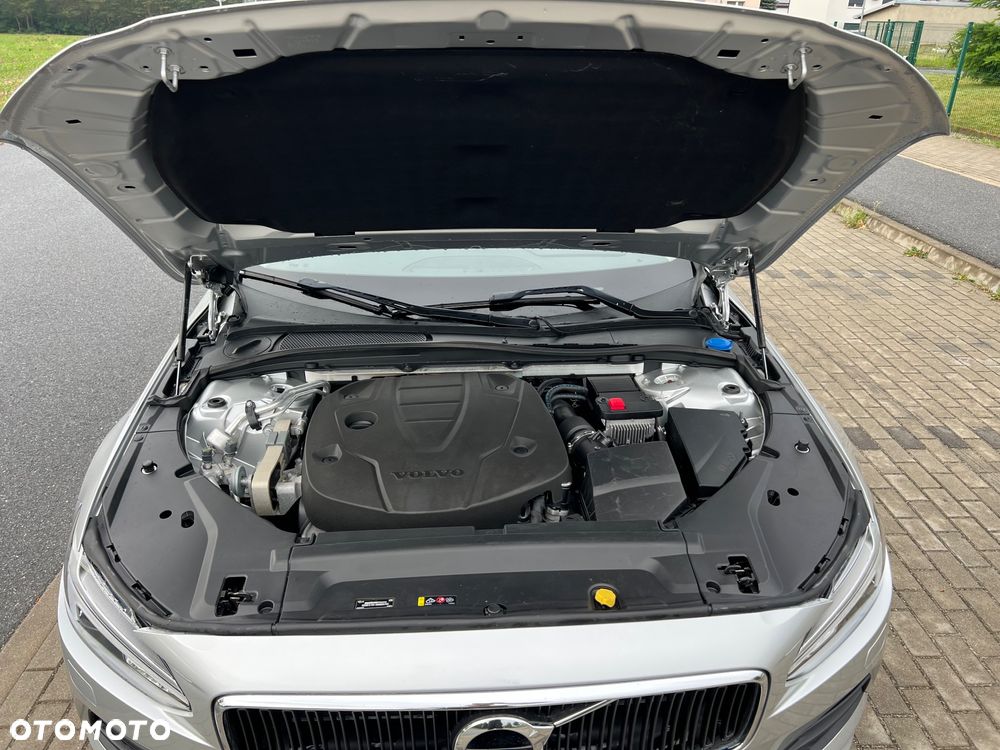 Volvo V90 D4 Momentum Pro - 16
