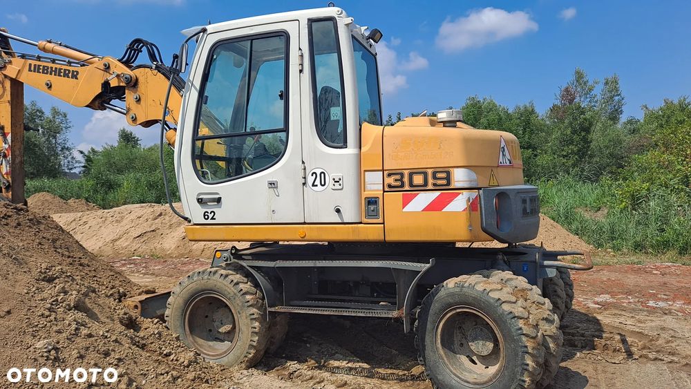 Liebherr 309 - 2