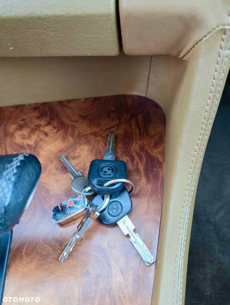 BMW Seria 7 750iL - 20