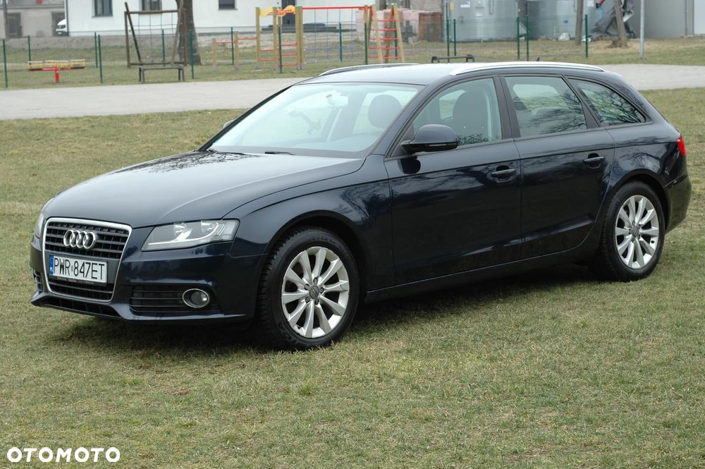 Audi A4 Avant 2.0 TDI DPF Ambiente - 2