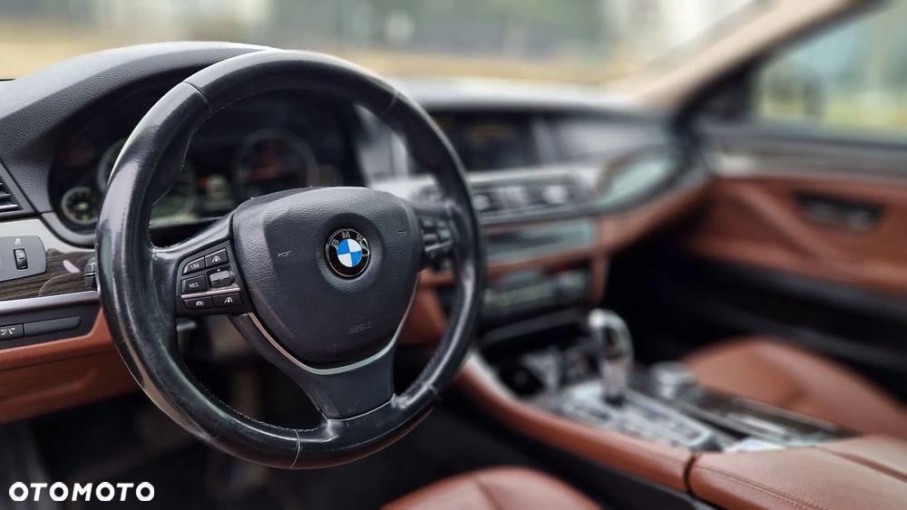 BMW Seria 5 520d xDrive Luxury Line - 12