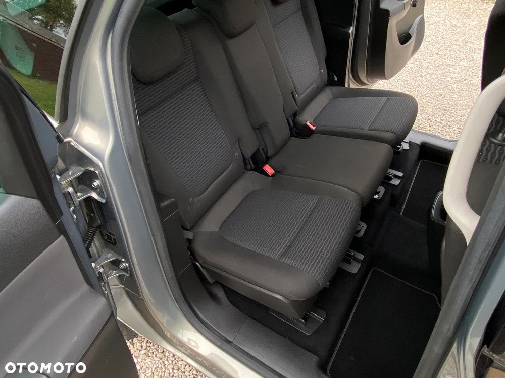 Opel Meriva - 32